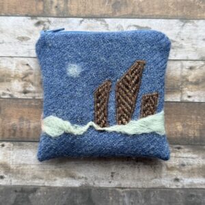 standing stones purse (blue)