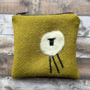 sheep purse (yellow)