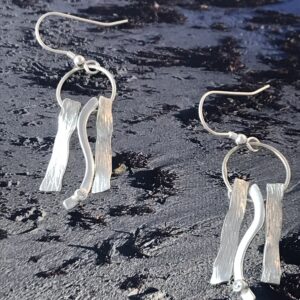 shoreside tangles drop earrings